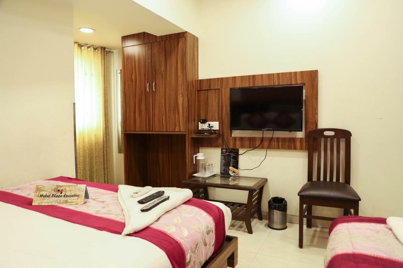 Hotel Plaza Executive - Near Bkc Bombaj Zewnętrze zdjęcie