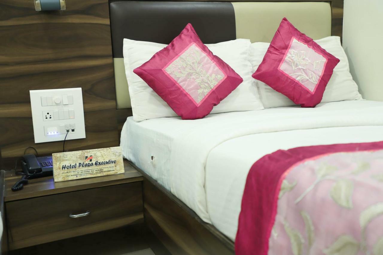 Hotel Plaza Executive - Near Bkc Bombaj Zewnętrze zdjęcie